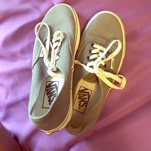 💕BOS Sale💕 Vans Grey Sneakers!