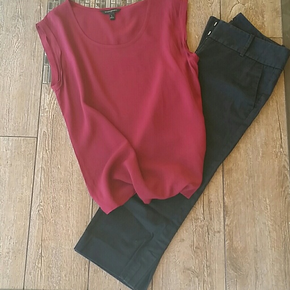 The Limited Pants - ❤THE LIMITED BLACK CAPRIS❤