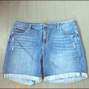 Size 18 Jennifer Lopez Jean Shorts