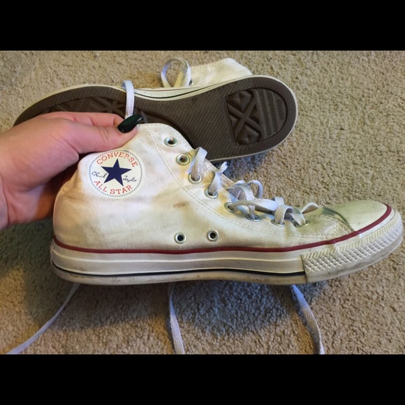 Converse - Picture 2 of 2
