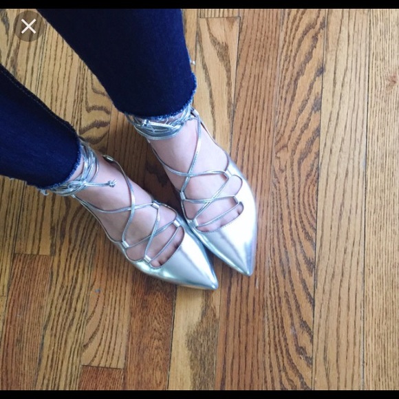 Allie flat in silver banana republic