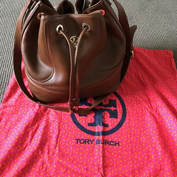 Tory Burch Daria Drawstring bucket bag