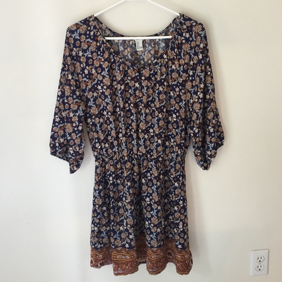 Forever 21 Dresses & Skirts - Floral Paisley Dress