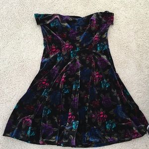 Stunning velvet BJ dress!