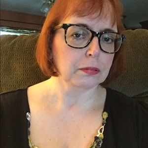 Meet your Posher, Debra