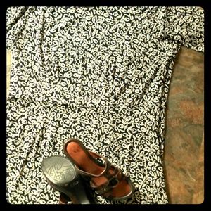 Dress size 18W from shoulder to the him45 inches