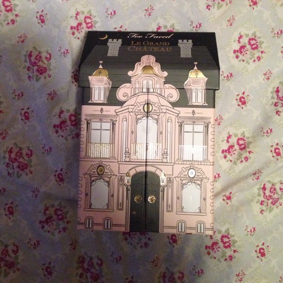 Two Faced La Grand Chateau (limited edition)
