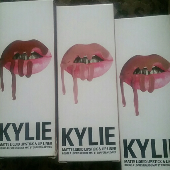 Kylie Lip Kit Swatches | Kylie Cosmetics - YouTube Kylie lip kits