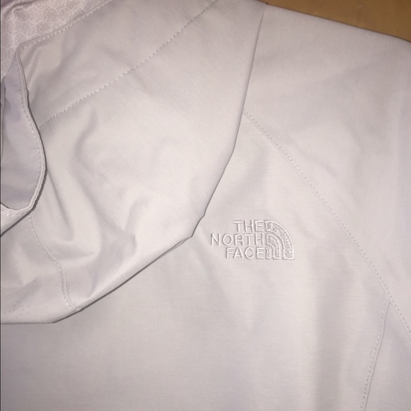 Women's North Face Venture Jacket - Picture 2 of 4