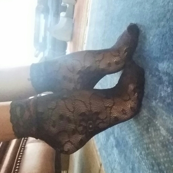 Socks delicate NEW! - Picture 2 of 4