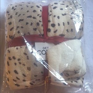 Cheetah fleece  blanket