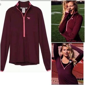 VS PINK Ultimate half zip Pullover in Maroon