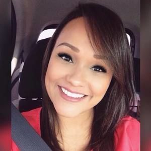 Meet your Posher, Jakeline