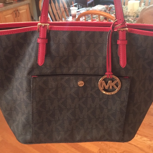 Authentic MK handbag only used a few times
