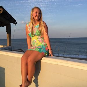 Meet your Posher, Lea