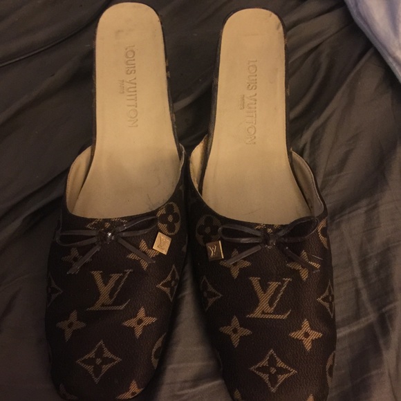 real Louis Vuitton slip on dress shoes with heel