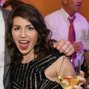 Meet your Posher, Aline