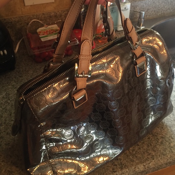 Mk handbag - Picture 4 of 4