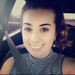 Meet your Posher, Alisa