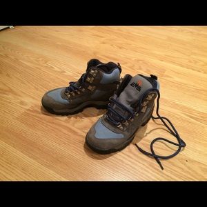 EMS ankle high hiking boots
