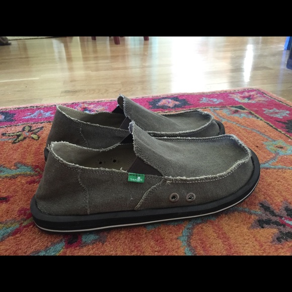 Sakura Men's Beach Shoes Size 10