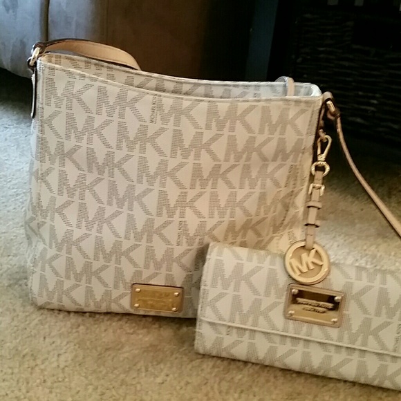 MICHAEL KORS Summer Satchel Handbag & Wallet