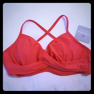 NWT Athleta Twistini Bikini Top