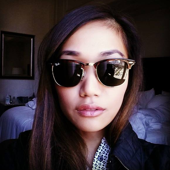 Meet your Posher, Monica