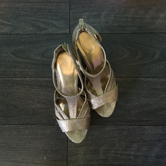 🎀❤️🎀HEELS🎀❤️🎀 - Picture 3 of 4