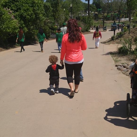 Meet the Posher Other - Meet your Posher, Lindsey