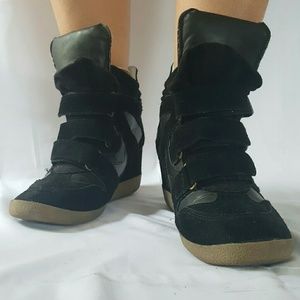 Steve Madden Suede Black Wedge Sneaker