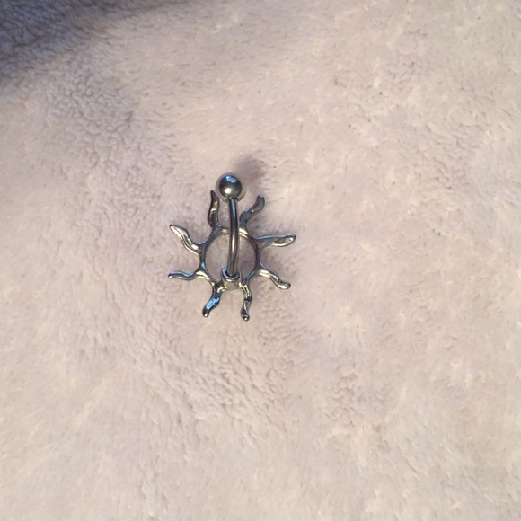 Belly button ring - Picture 2 of 2