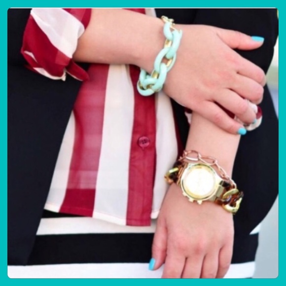 🎉HP 11/6/16🎉 🌹Mint Enamel Link Bracelet🌹 - Picture 3 of 4