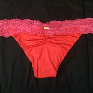 BEACH BUNNY BIKINI BOTTOMS