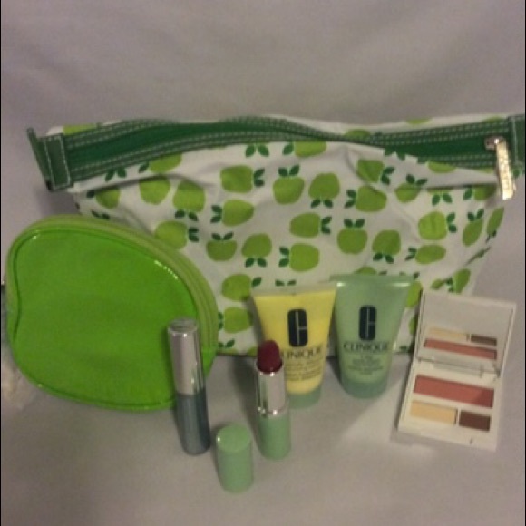 Set cosmetic Clinic brand, brand new