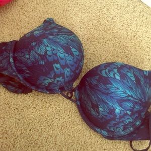 Victoria secret bomb shell bra 😘
