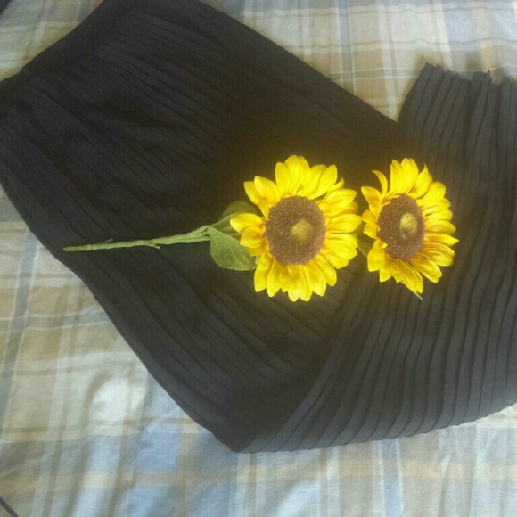 Pleated skirt