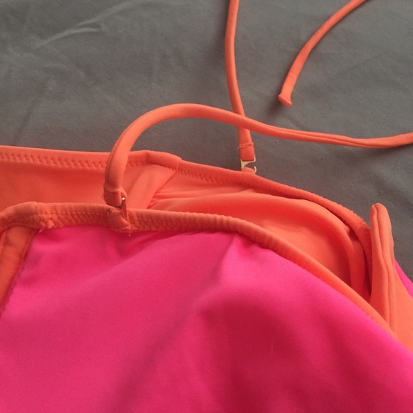 *SOON TO DONATE* VS orange Bikini top (barley worn!) - Picture 4 of 5