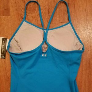 NWT Under Armour Studio Sports Top Size Large