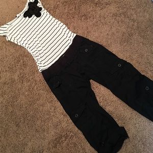 Black Capri sz 7 black & shirt w/flower sz small