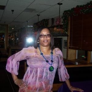 Meet your Posher, Nikki