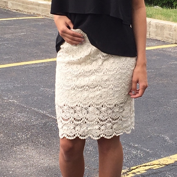 🆕 Ivory Crotchet Midi Skirt pastel - Picture 3 of 4