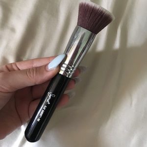 Sigma 580 flatop Kabuki brush