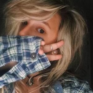 Meet your Posher, Cece