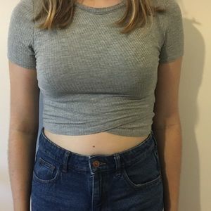 Ribbed short sleeve crop top XS urban outfitters