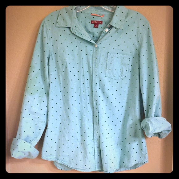 Blue polka dot button up!