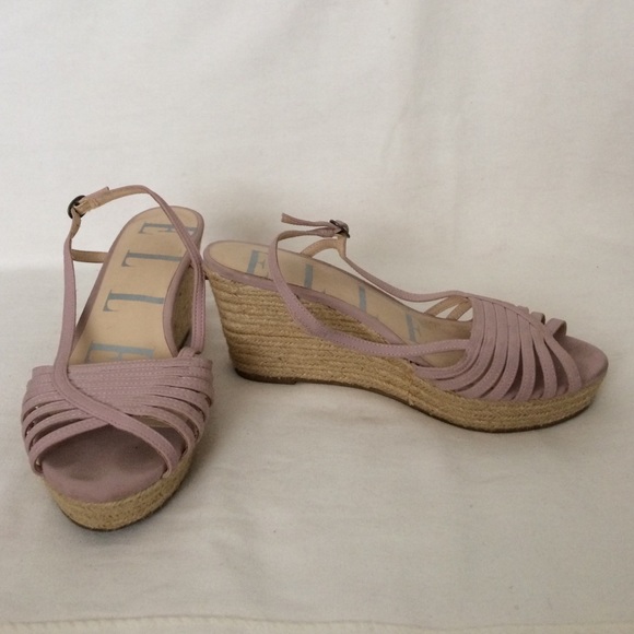Elle Shoes - 💝Elle sz 10 platform sandals