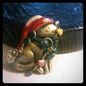 Vintage Enamel Christmas Cat Brooch