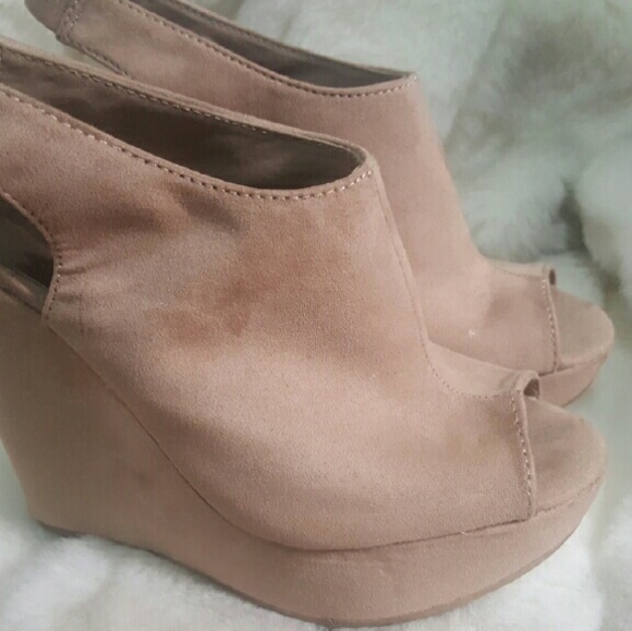Carlos by Carlos Santana Wedges