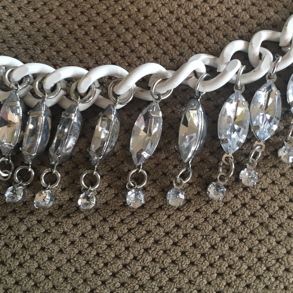 Statement Necklace - Picture 2 of 2